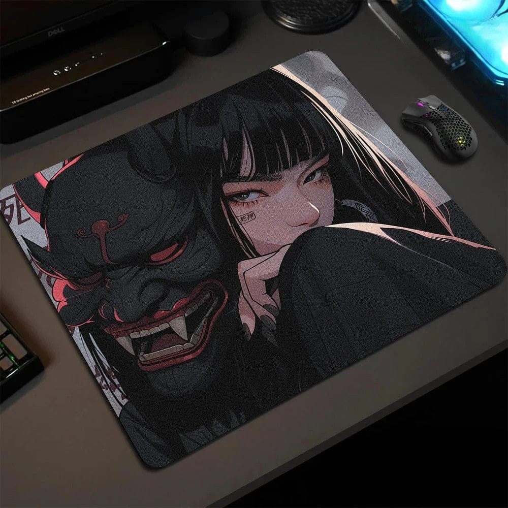 Tapis de souris gamer Regard Démoniaque & Masque Noir